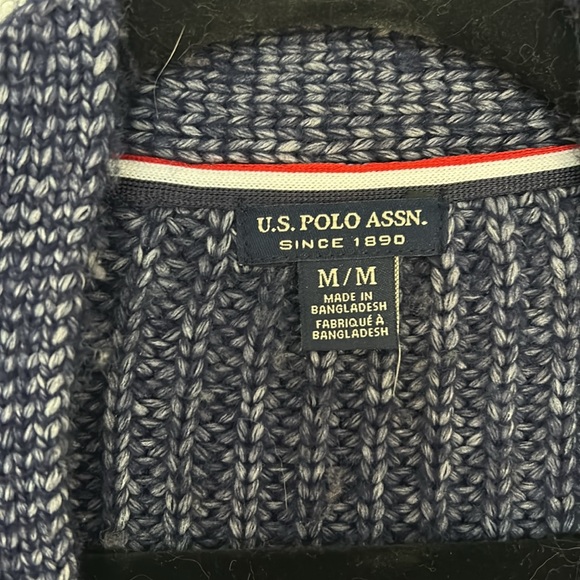 US POLO ASSN - academia knit sweeter v opening buttons size medium - Picture 3 of 8